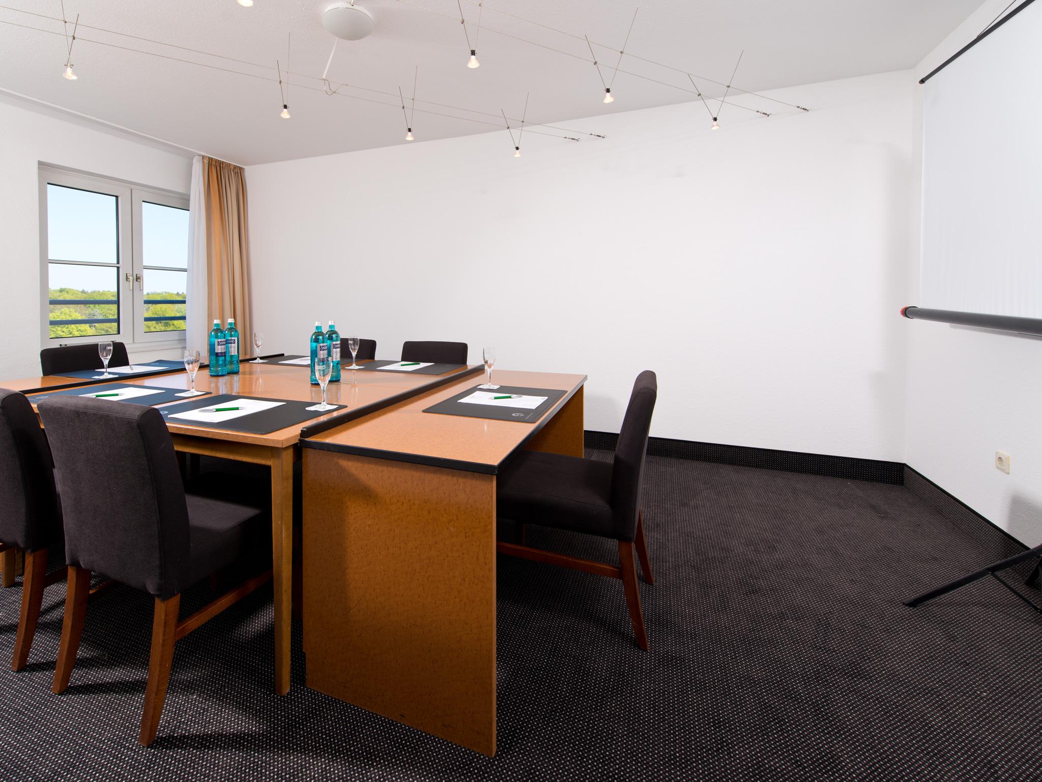 Coffee Fellows Hotel Frankfurt Airport-Langen Langen  Bagian luar foto